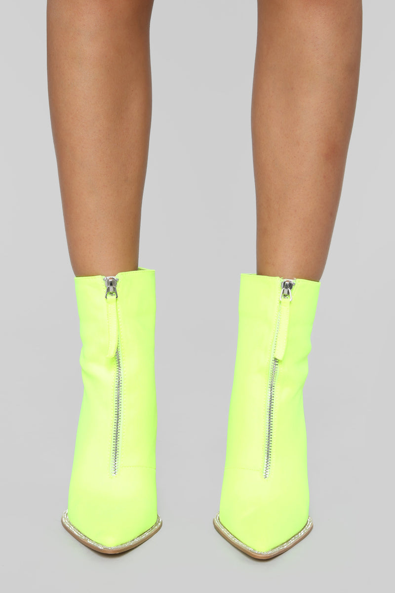 On The Rocks Heeled Boot - Lime
