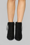 Hurry On Booties - Black