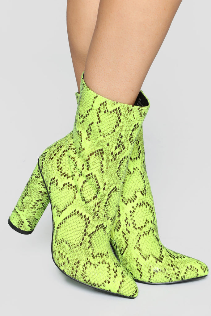 Midnight Lover Boot - Neon Yellow