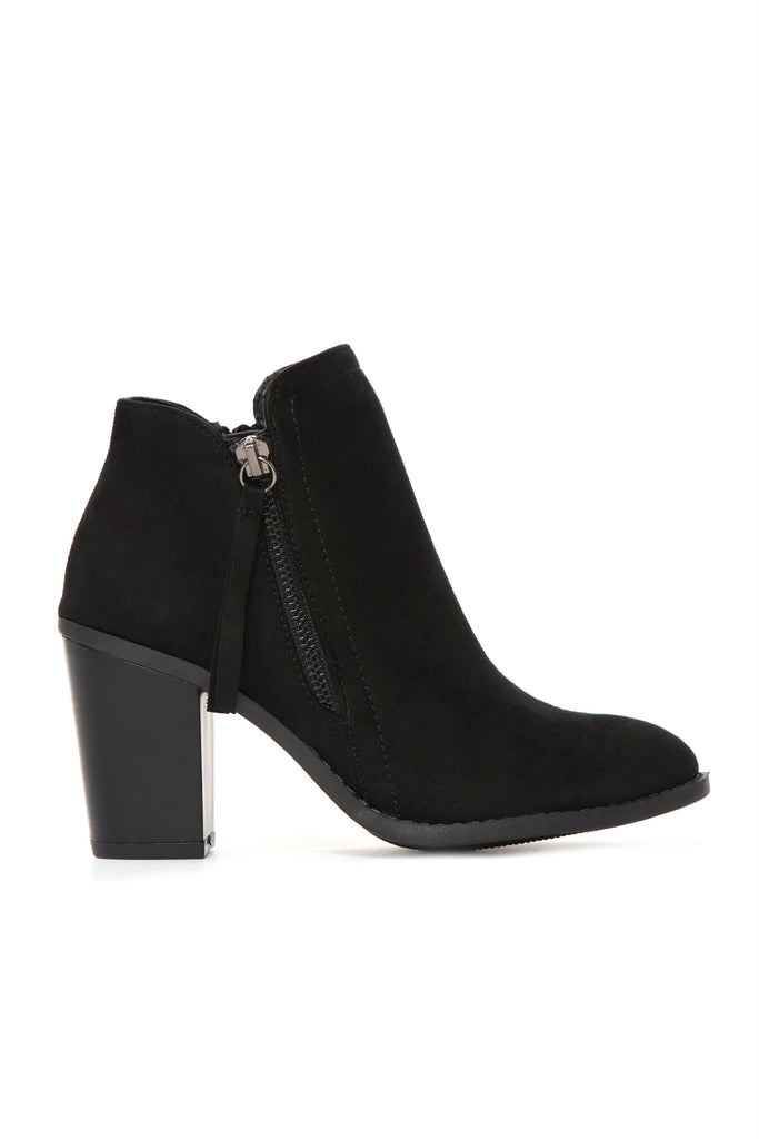 Hurry On Booties - Black