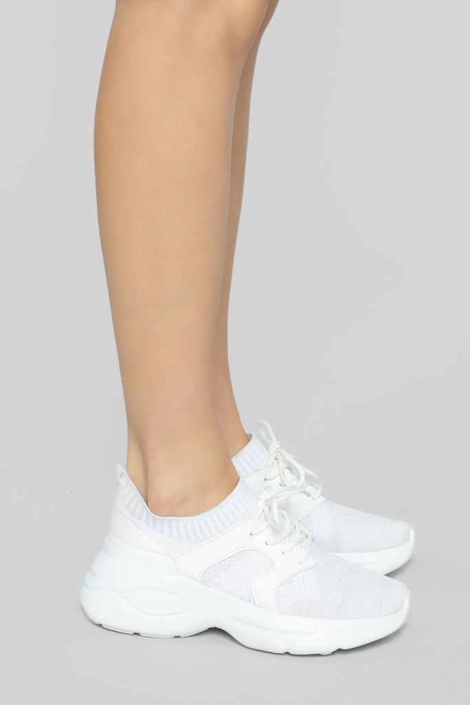 Upfront Sneakers - White