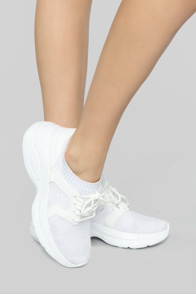 Upfront Sneakers - White