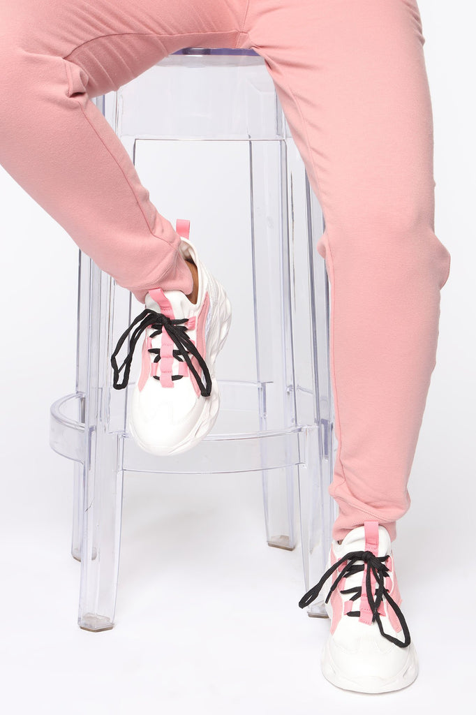 Can't Catch Me Sneakers - Pink