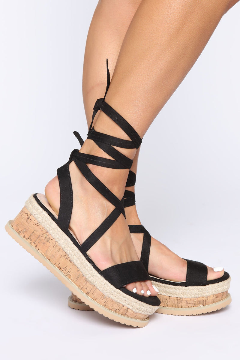 Resort Bae Wedges - Black
