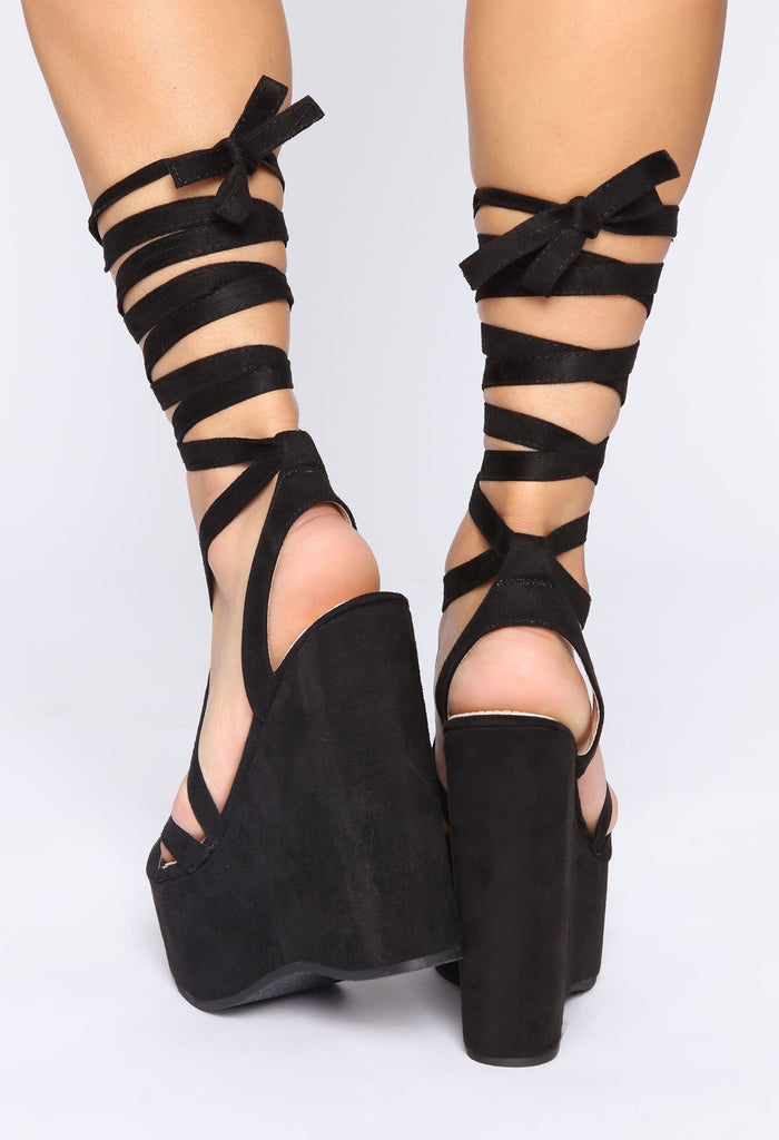 Play The Part Wedge - Black