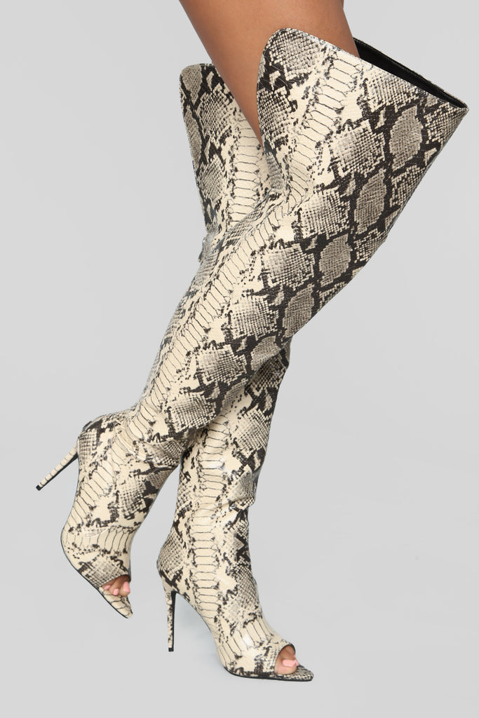 Desire Heeled Boot - Grey