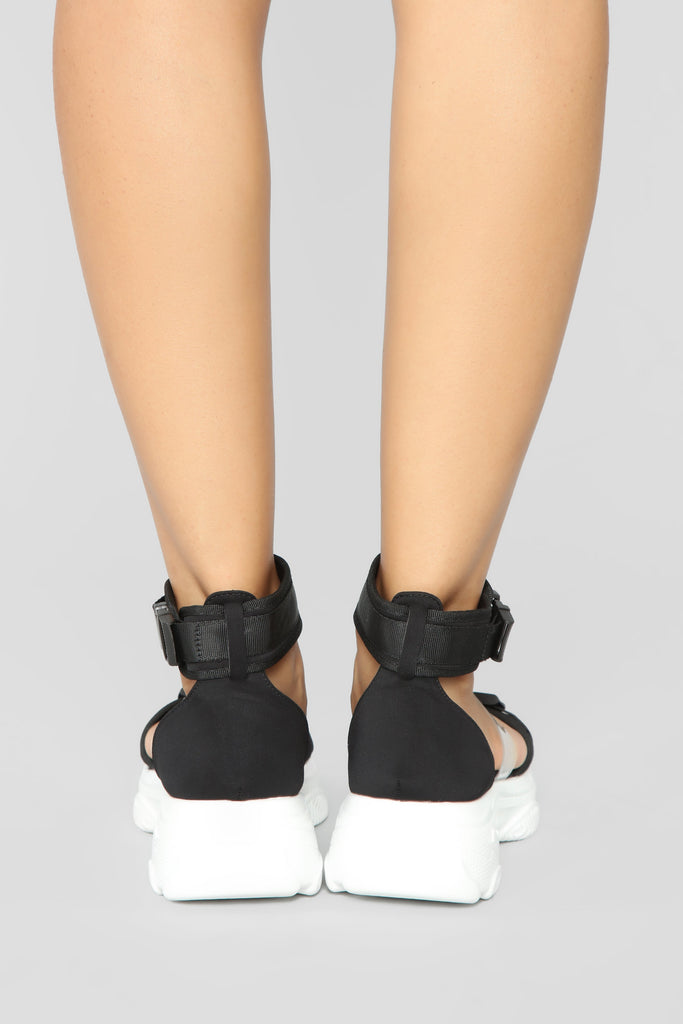 Upgrade Sneaker - Black