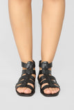 Delightful Flat Sandals - Black