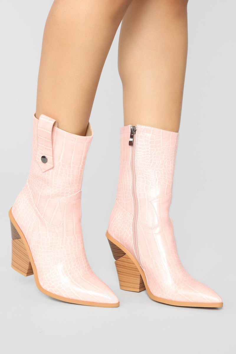 Apology Accepted Booties - Pink