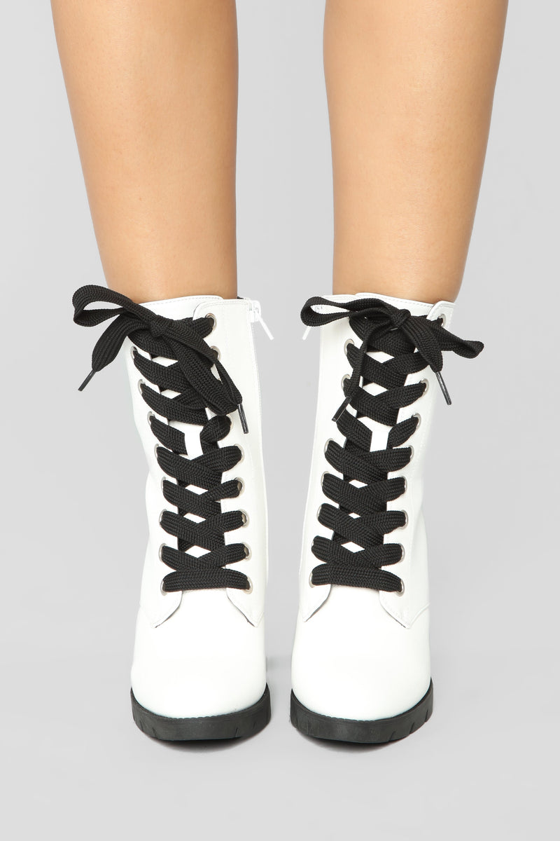 Mixed Feelings Booties - White