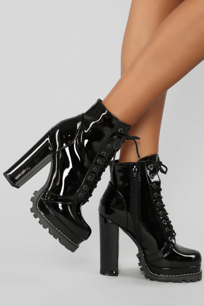 Just Drop It Booties - Black