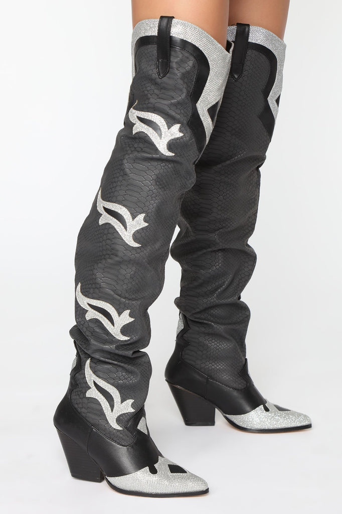 Rare Sighting Heeled Boots - Black