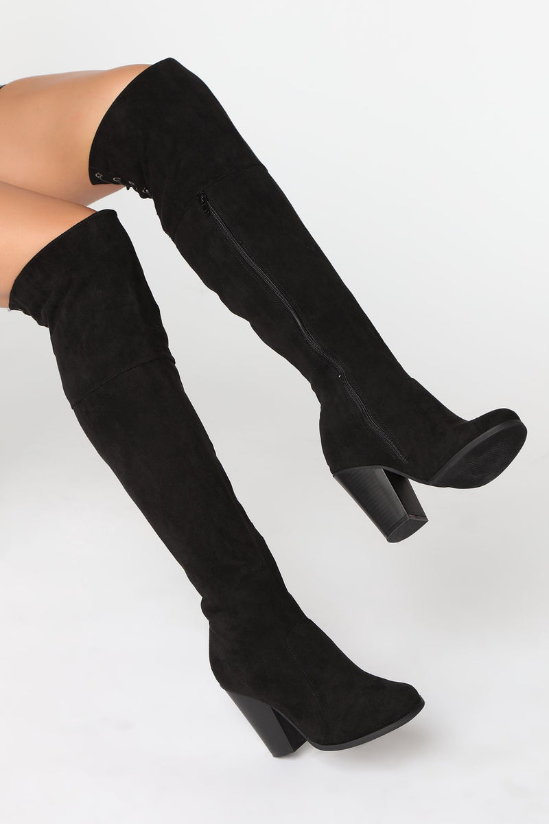 Cuffing Season Heeled Boots - Black