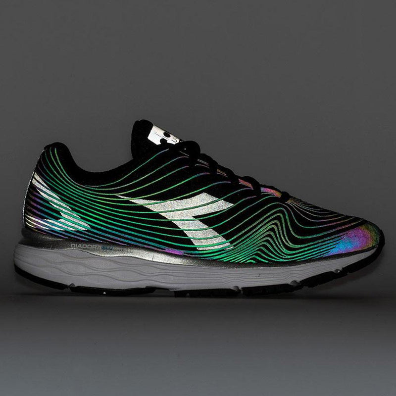 Diadora Mythos Blushield Fly Hip Women's Black/White/Grey