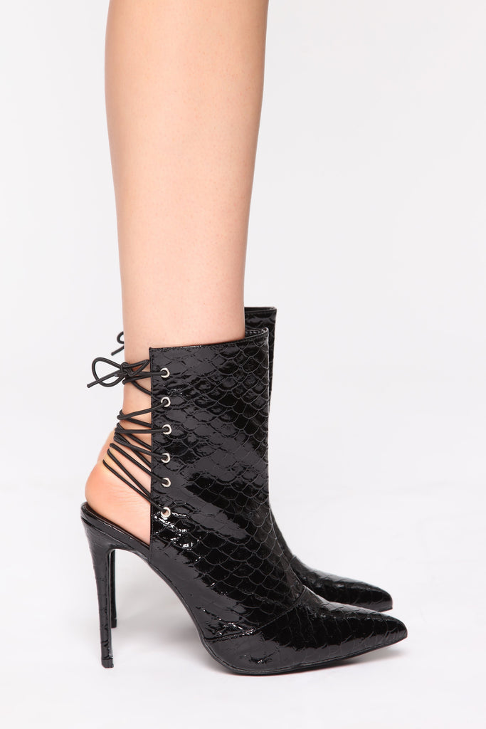 Fast Lane Bootie - Black