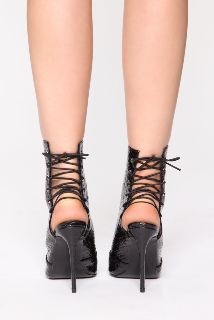 Fast Lane Bootie - Black