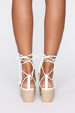 Ignoring You Flat Sandals - White
