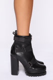Won't Hold You Back Booties - Black
