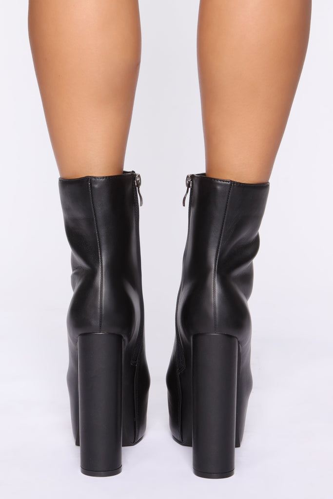 Over The Standard Booties - Black