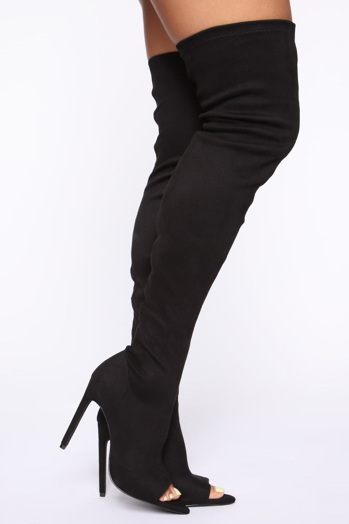 Take A Good Look Heeled Boots - Black