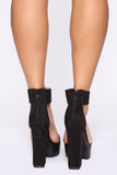 Claws Out Heeled Sandals - Black