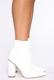 Beautiful Feeling Booties - White