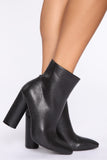 Beautiful Feeling Booties - Black