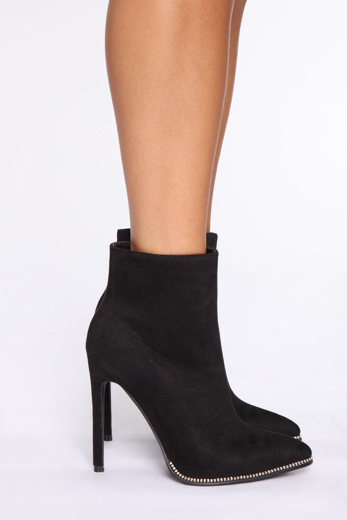 Free To Roam Anywhere Booties - Black