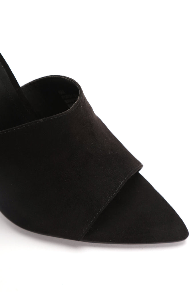Point Me Out Mule Heel - Black