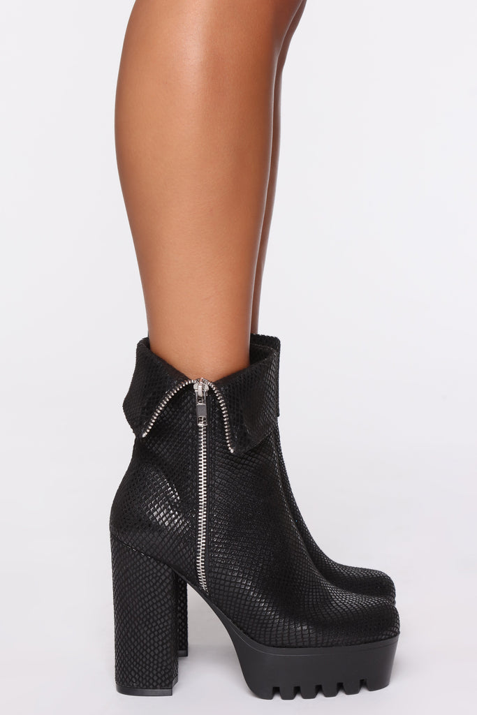 Demolition Booties - Black