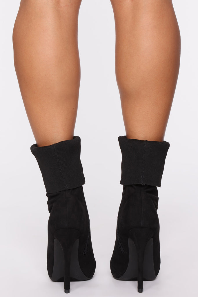 Stay Classy Booties - Black