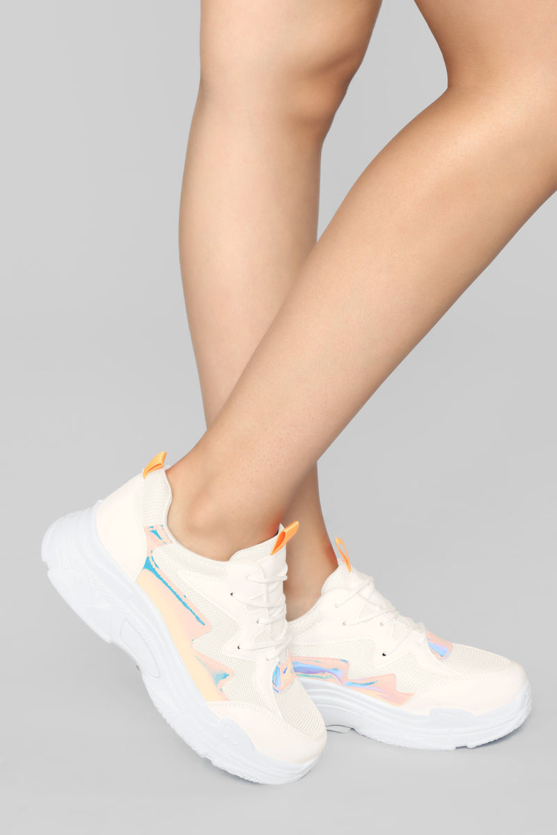 Gotta Be On The Run Sneaker - White