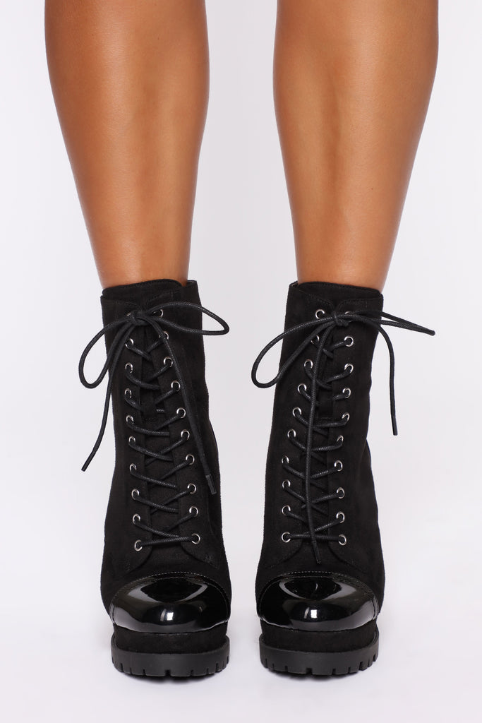Break Through Booties - Black