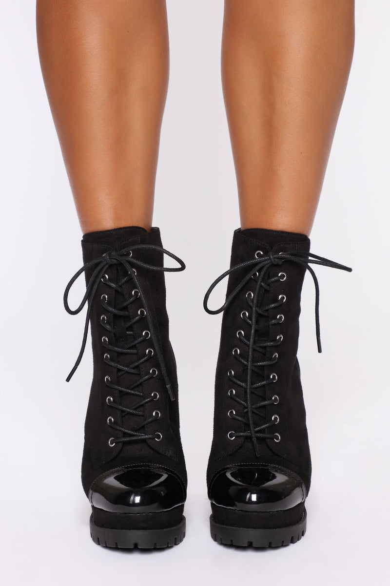 Break Through Booties - Black