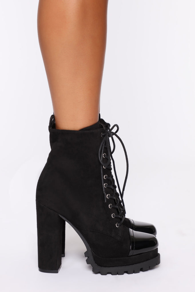 Break Through Booties - Black