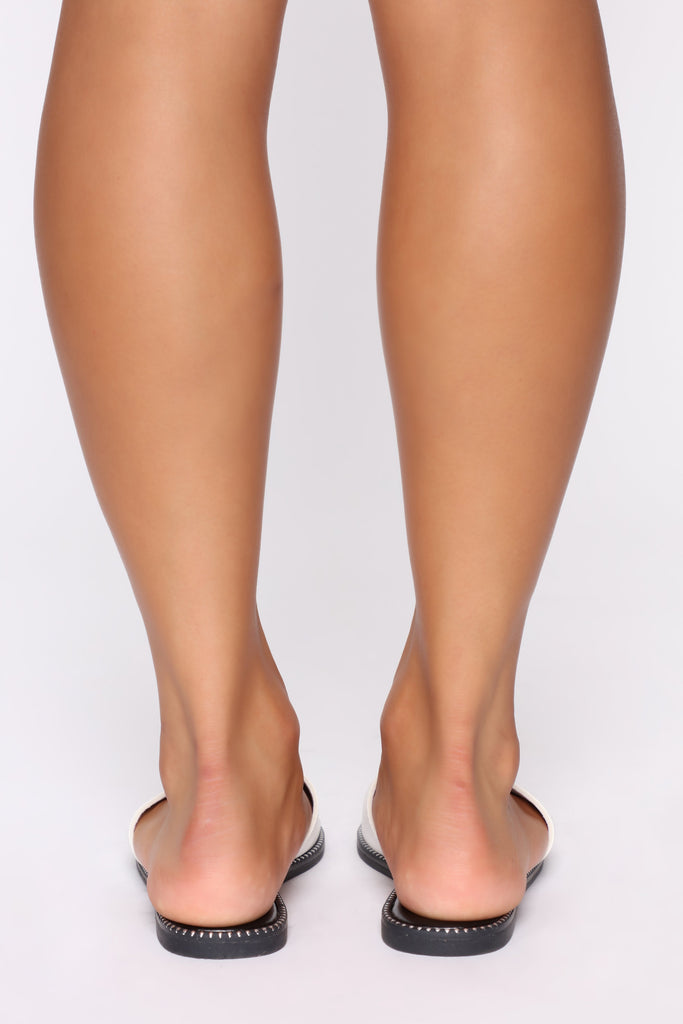 Eyes On You Sandal - White
