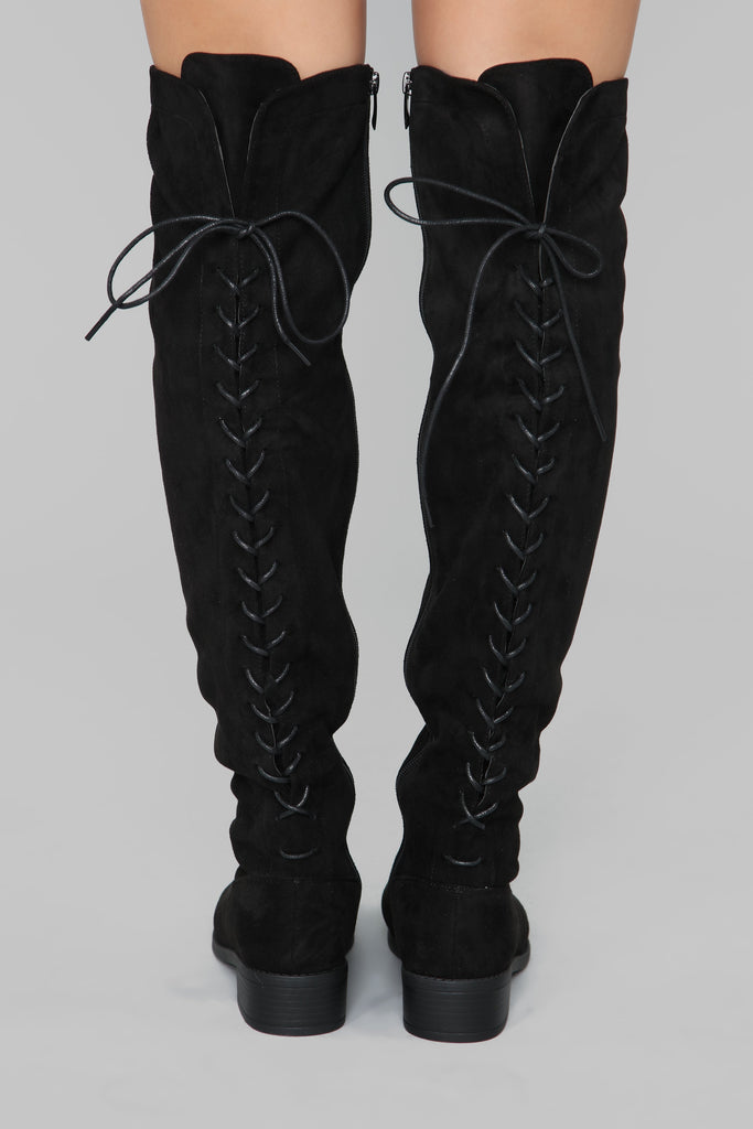 Stina Flat Boot - Black