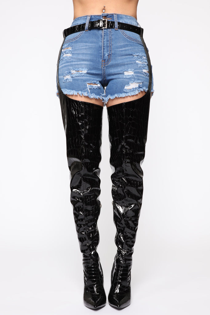 Baddy Alert Heeled Boot - Black