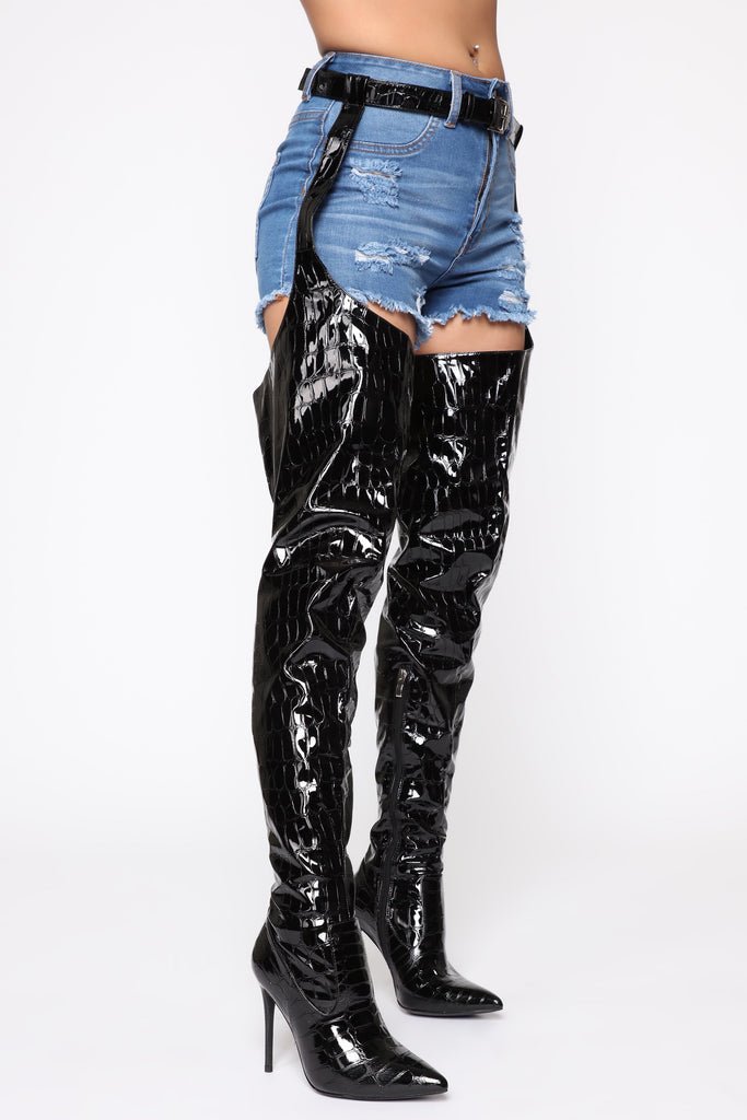 Baddy Alert Heeled Boot - Black