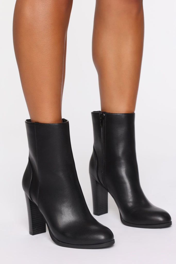 Without A Doubt Booties - Black