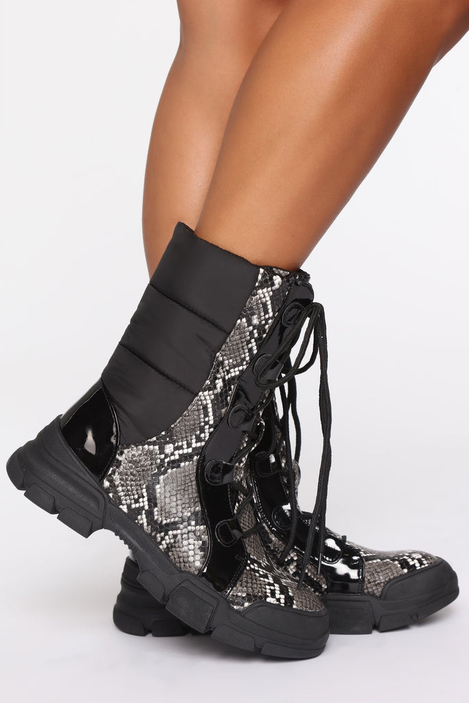 Over My Head Booties - Black
