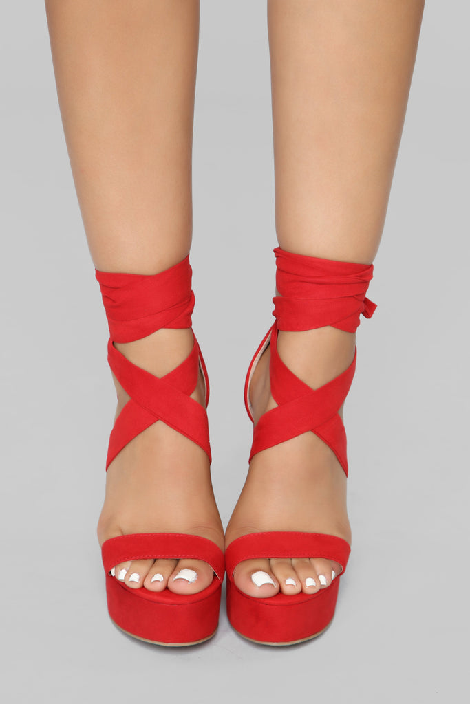 Plot Twist Heel - Red