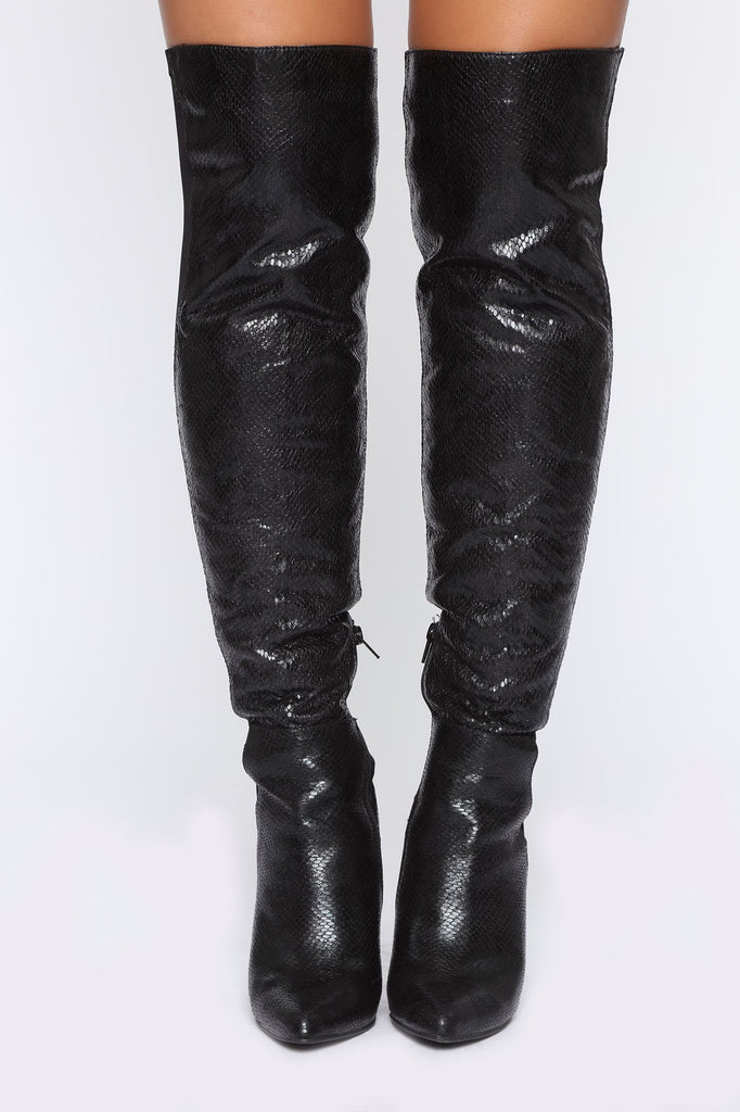 The Way You Walk Heeled Boots - Black Snake
