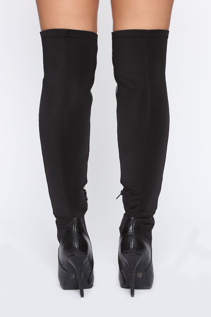 The Way You Walk Heeled Boots - Black Snake