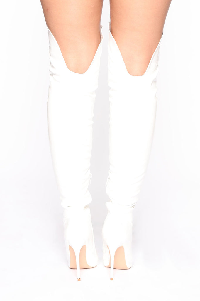 Living On The Edge Heeled Boots - White