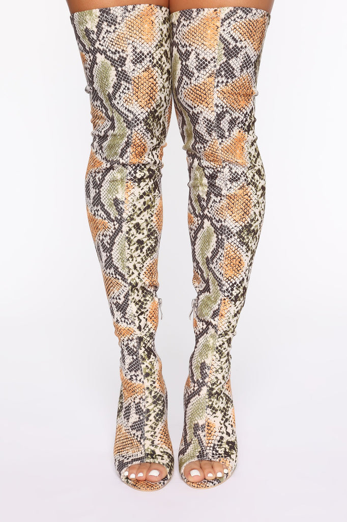 Misjudged Heeled Boots - Beige Snake