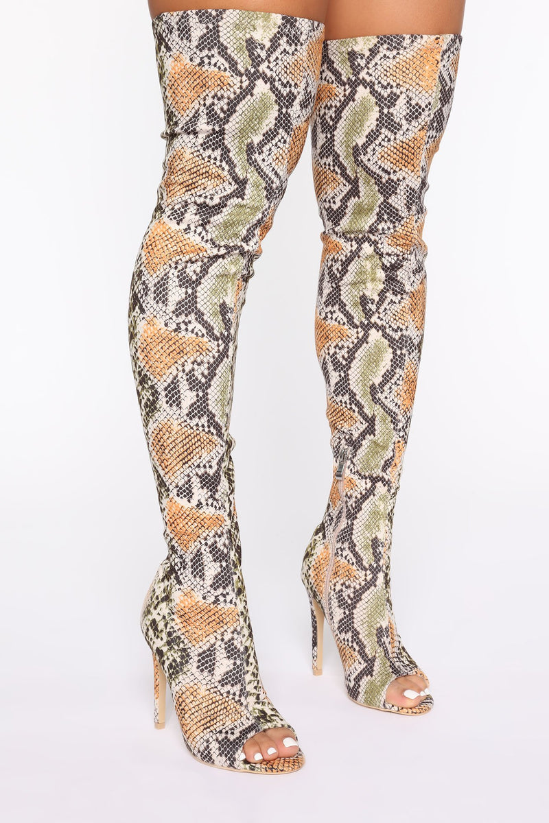 Misjudged Heeled Boots - Beige Snake
