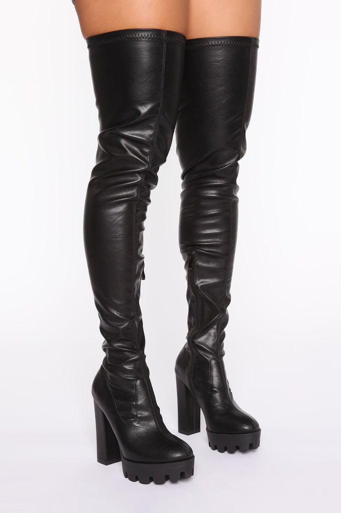 Walking On Air Boots - Black