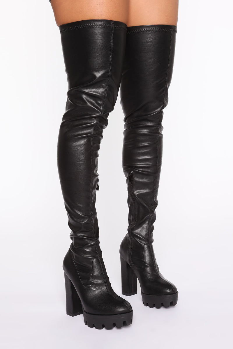 Walking On Air Boots - Black