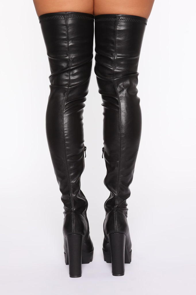 Walking On Air Boots - Black